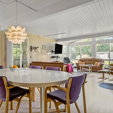 度假居 Strandholmen Xi Millinge